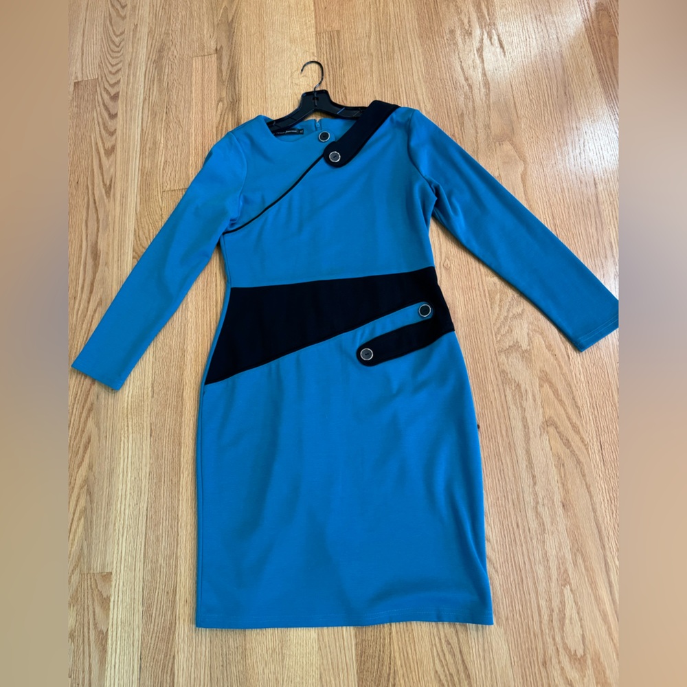 Knit color block dress, size M.  Teal and black.